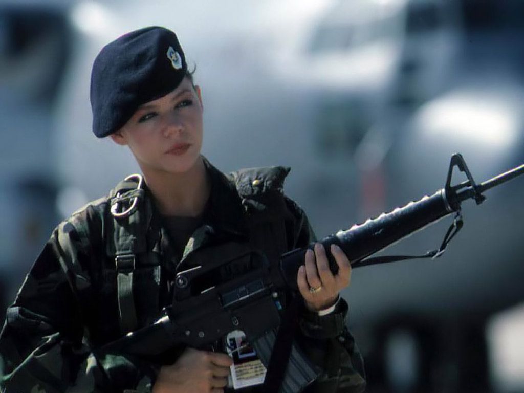 Military Woman 4K Wallpapers