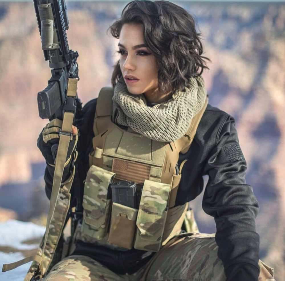 Military Woman 4K Wallpapers