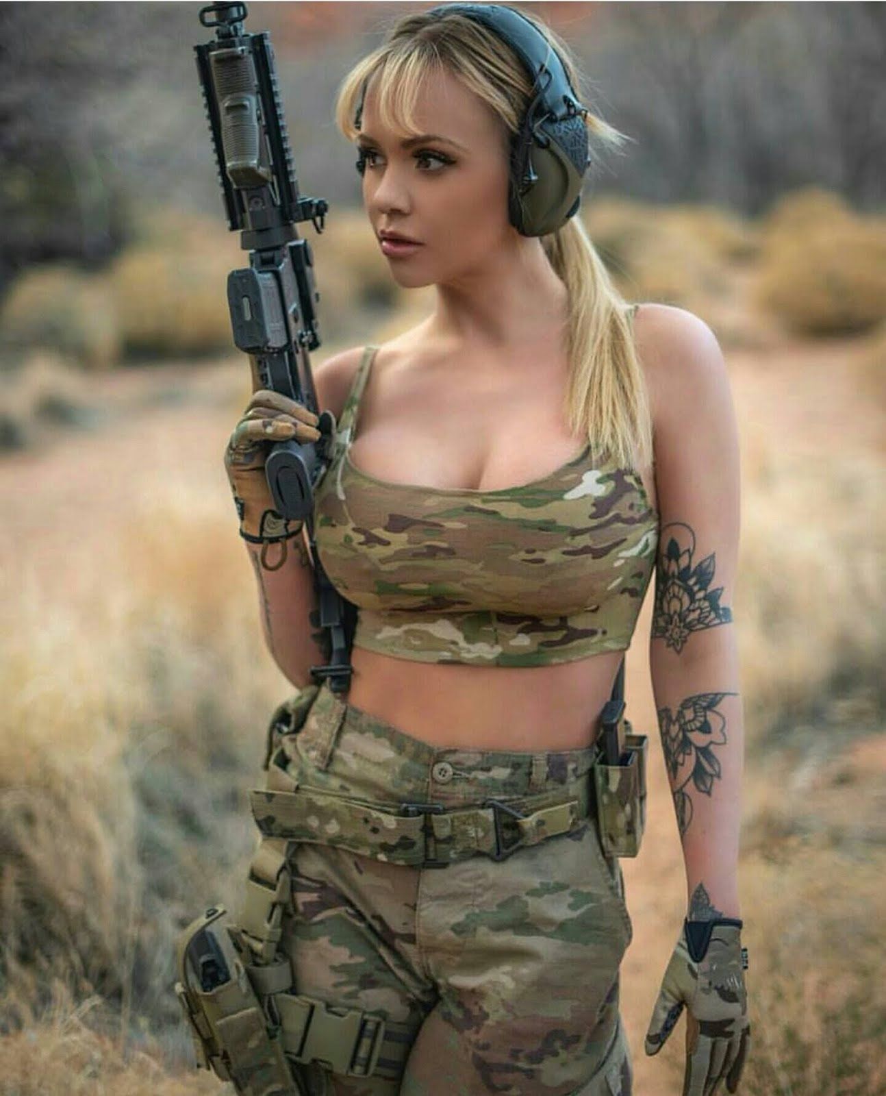 Military Woman 4K Wallpapers