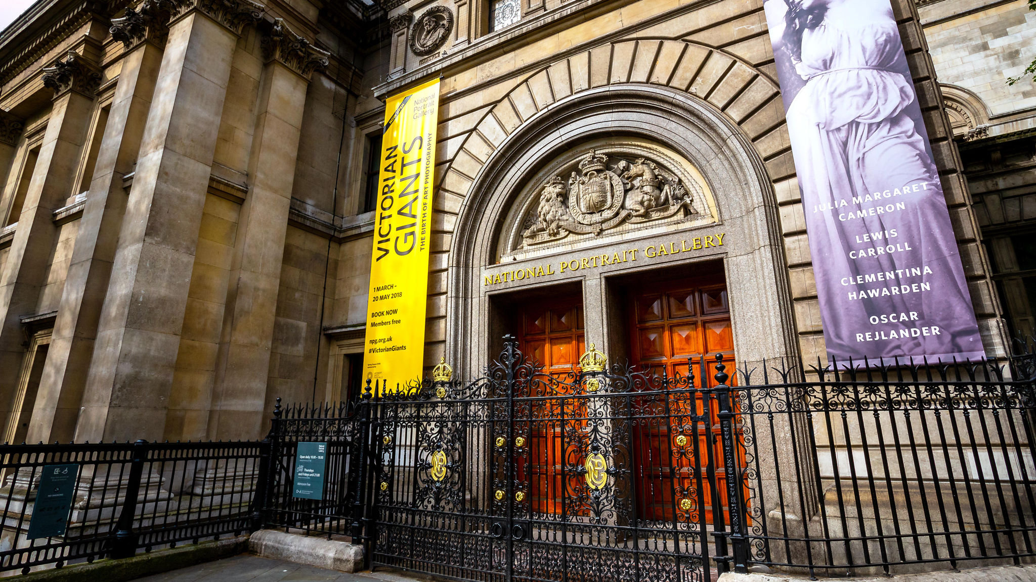 National Portrait Gallery, London Wallpapers