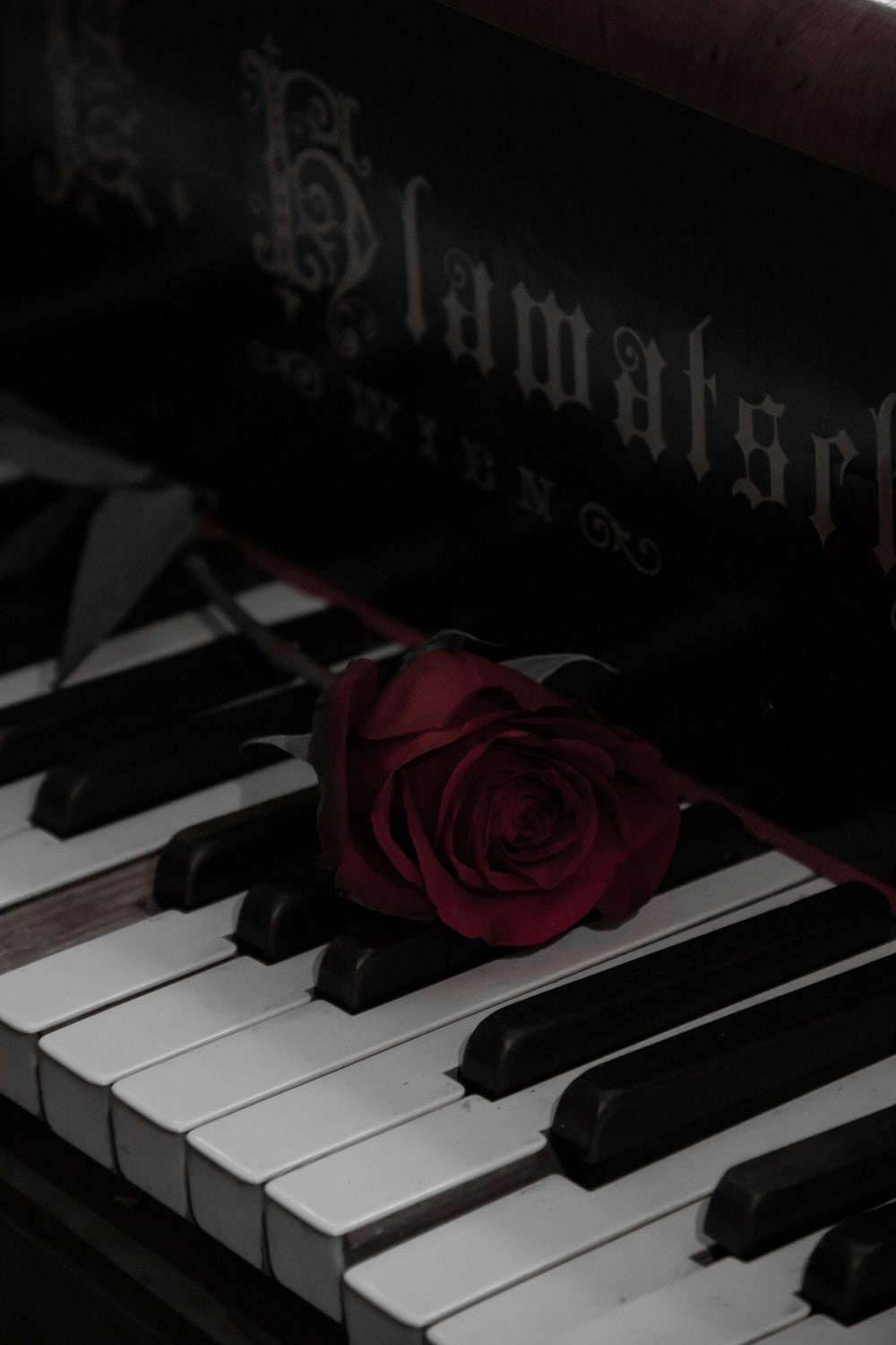 Piano Flowers Wallpapers