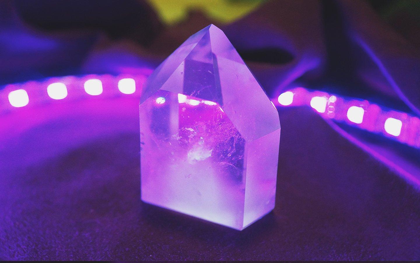 Pruple Neon Crystal Stone Wallpapers