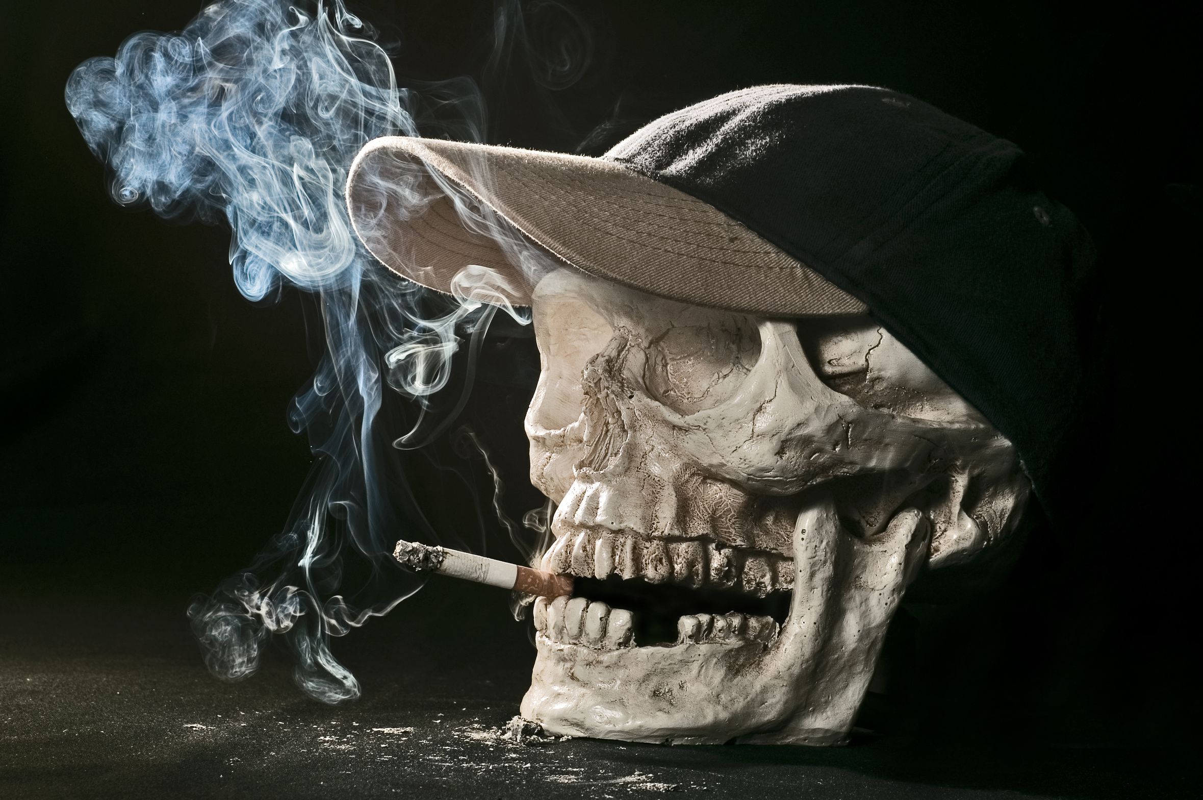 Smoky Skull Wallpapers