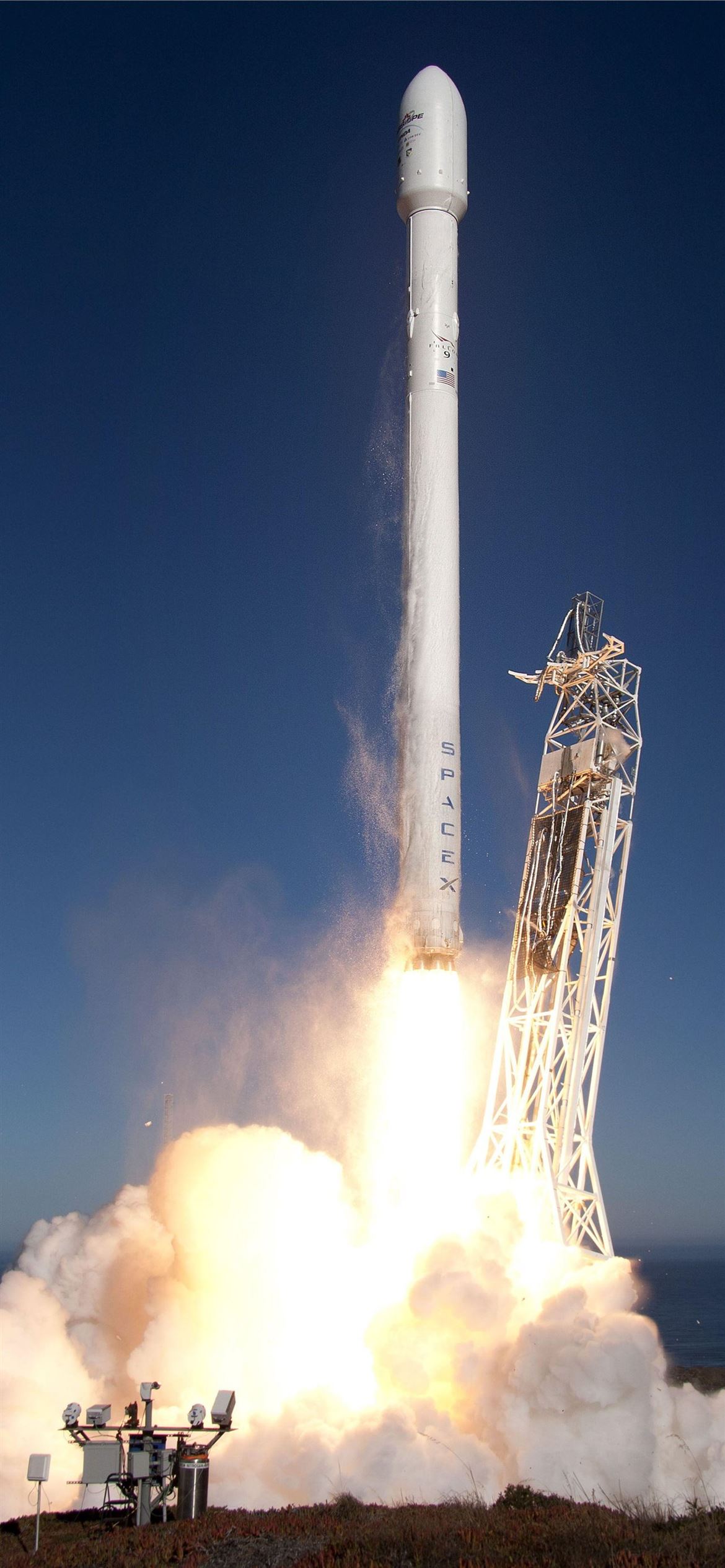 Falcon Heavy Wallpapers