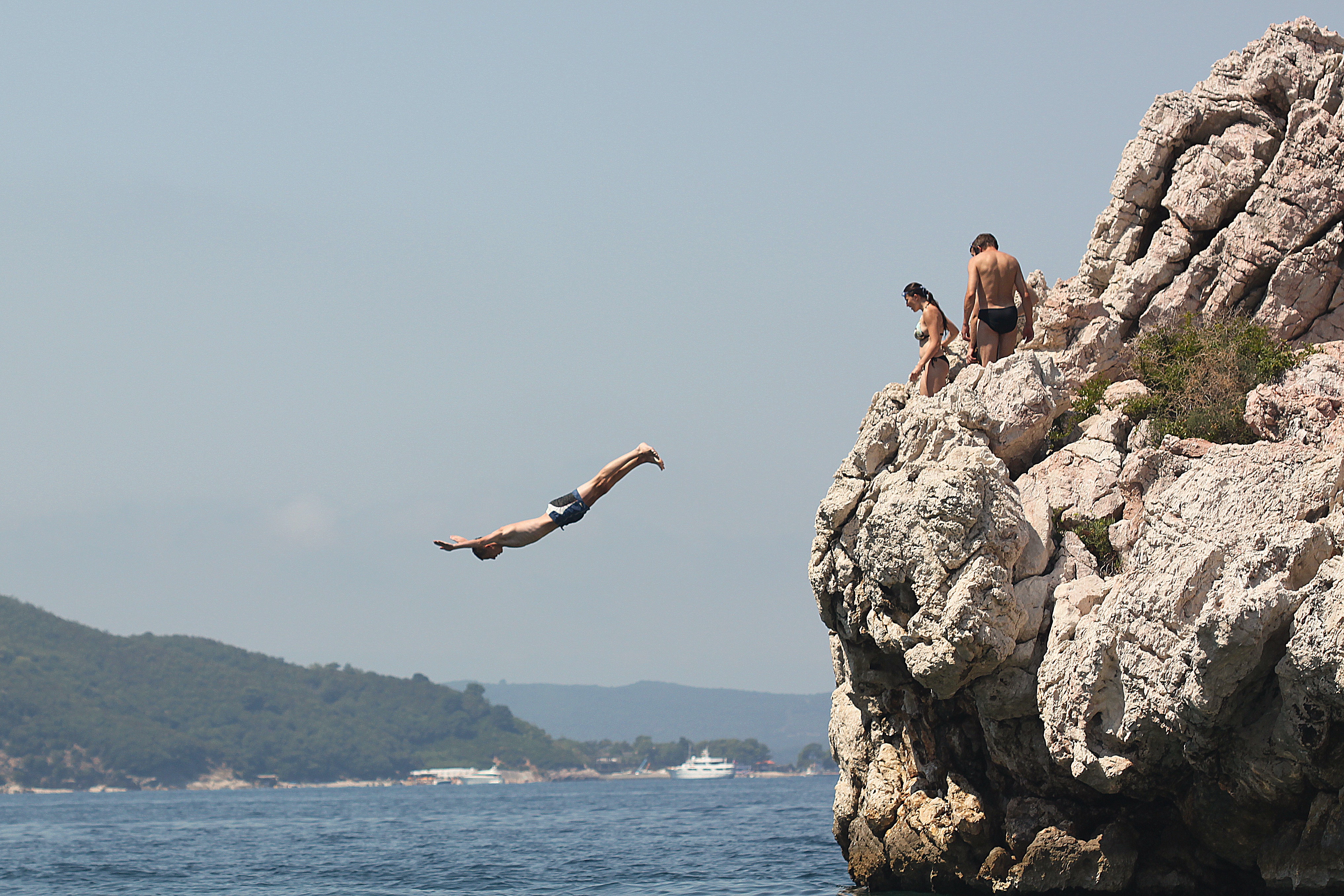 Cliff Diving Wallpapers