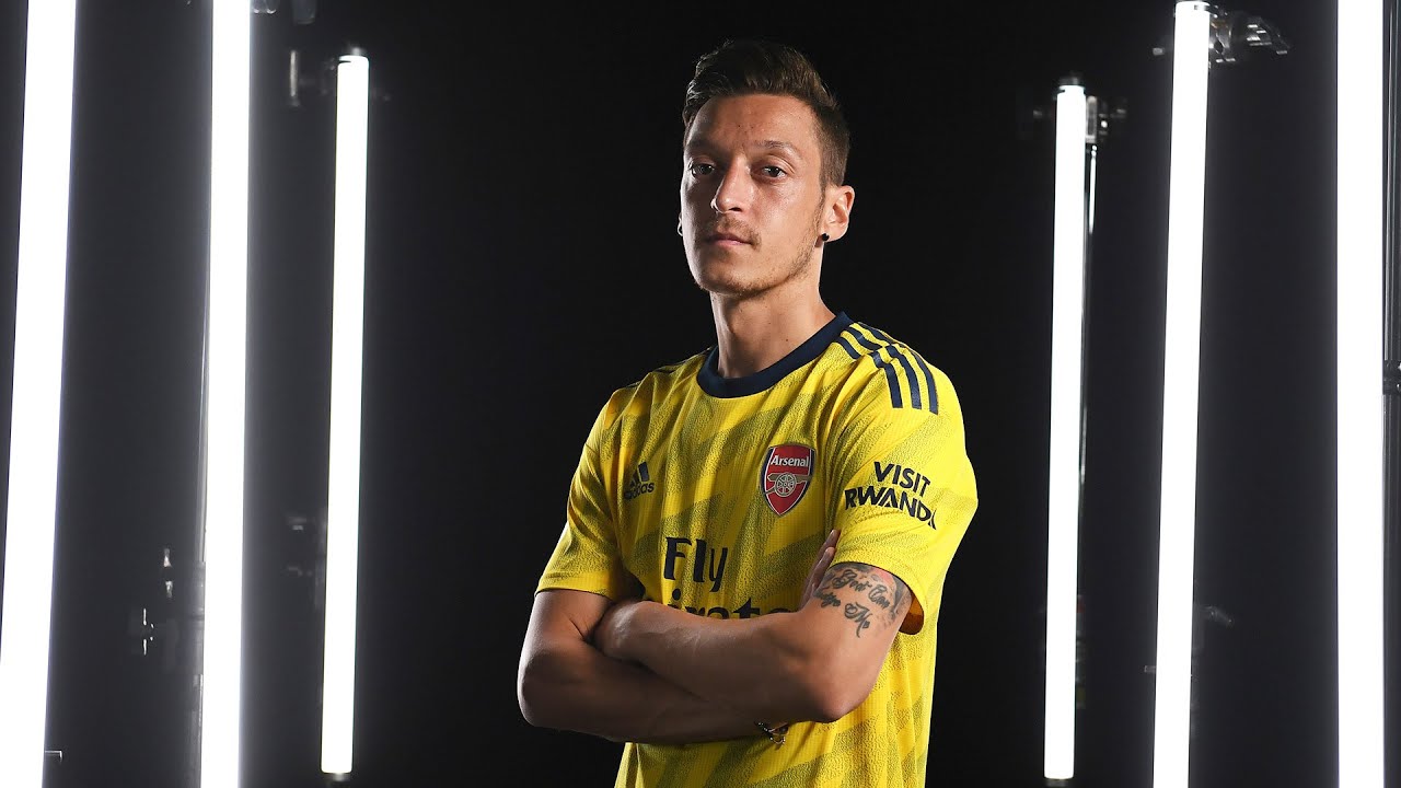 Mesut Ozil Fun Wallpapers