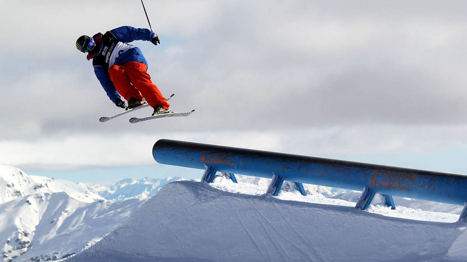 Mogul Skiing Wallpapers