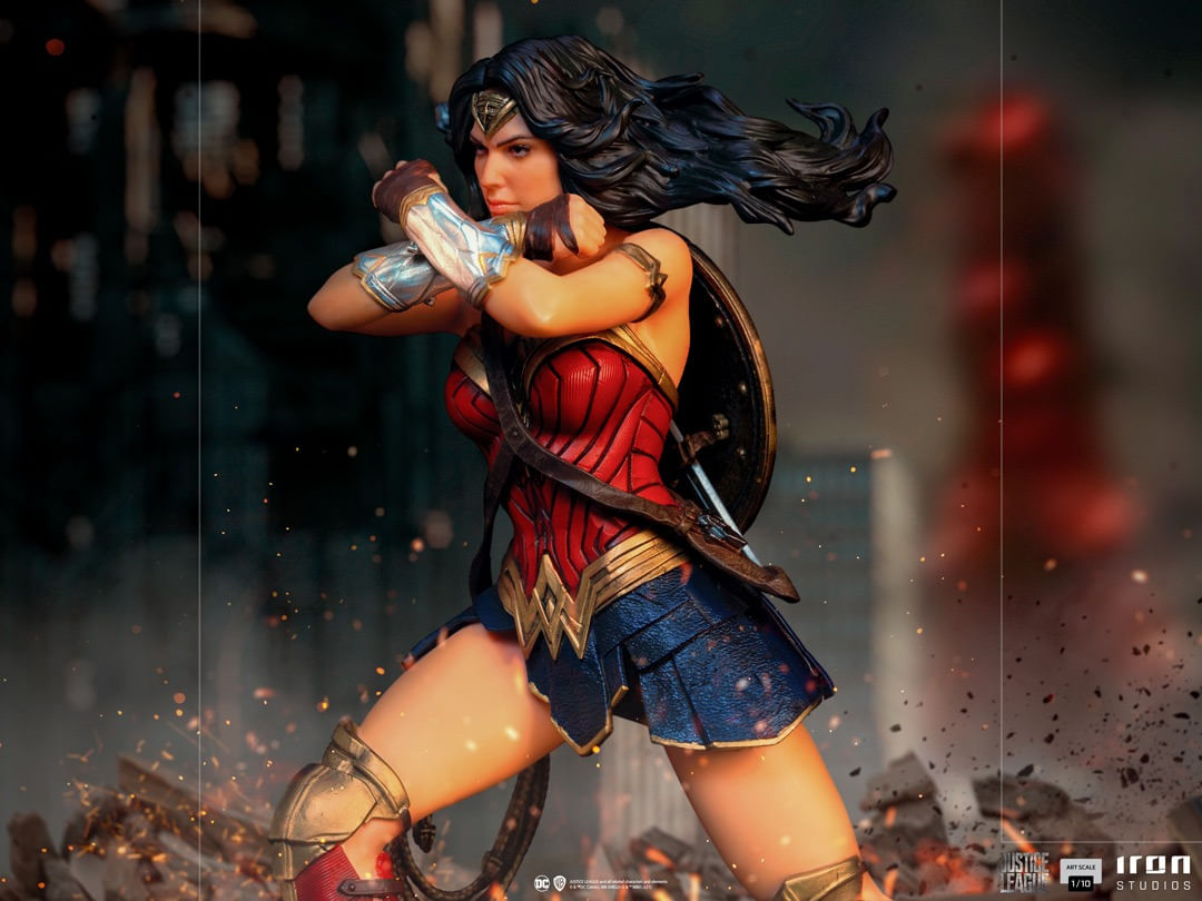 Cool Wonder Woman Art Wallpapers