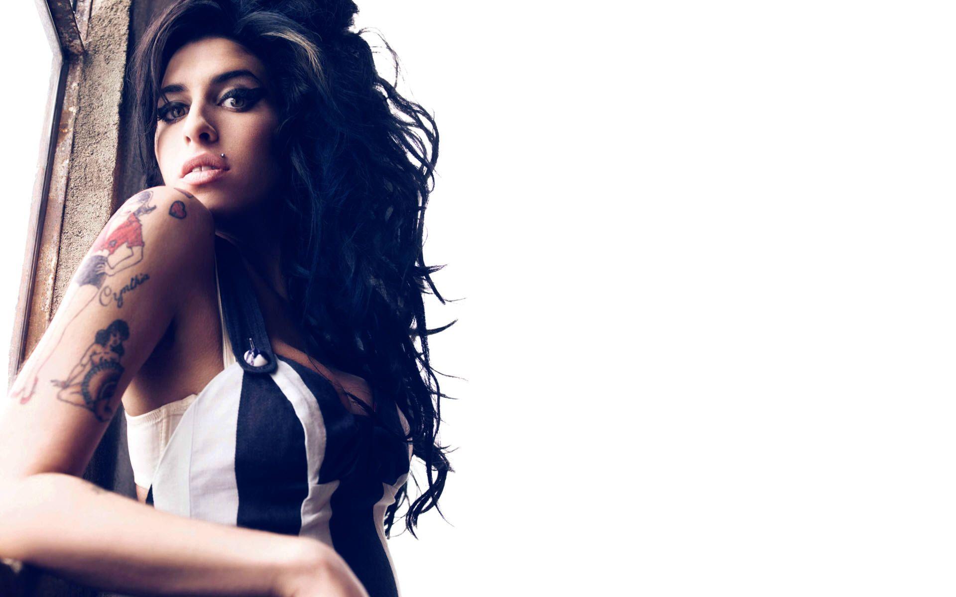 Amy Winehouse Wallpapers