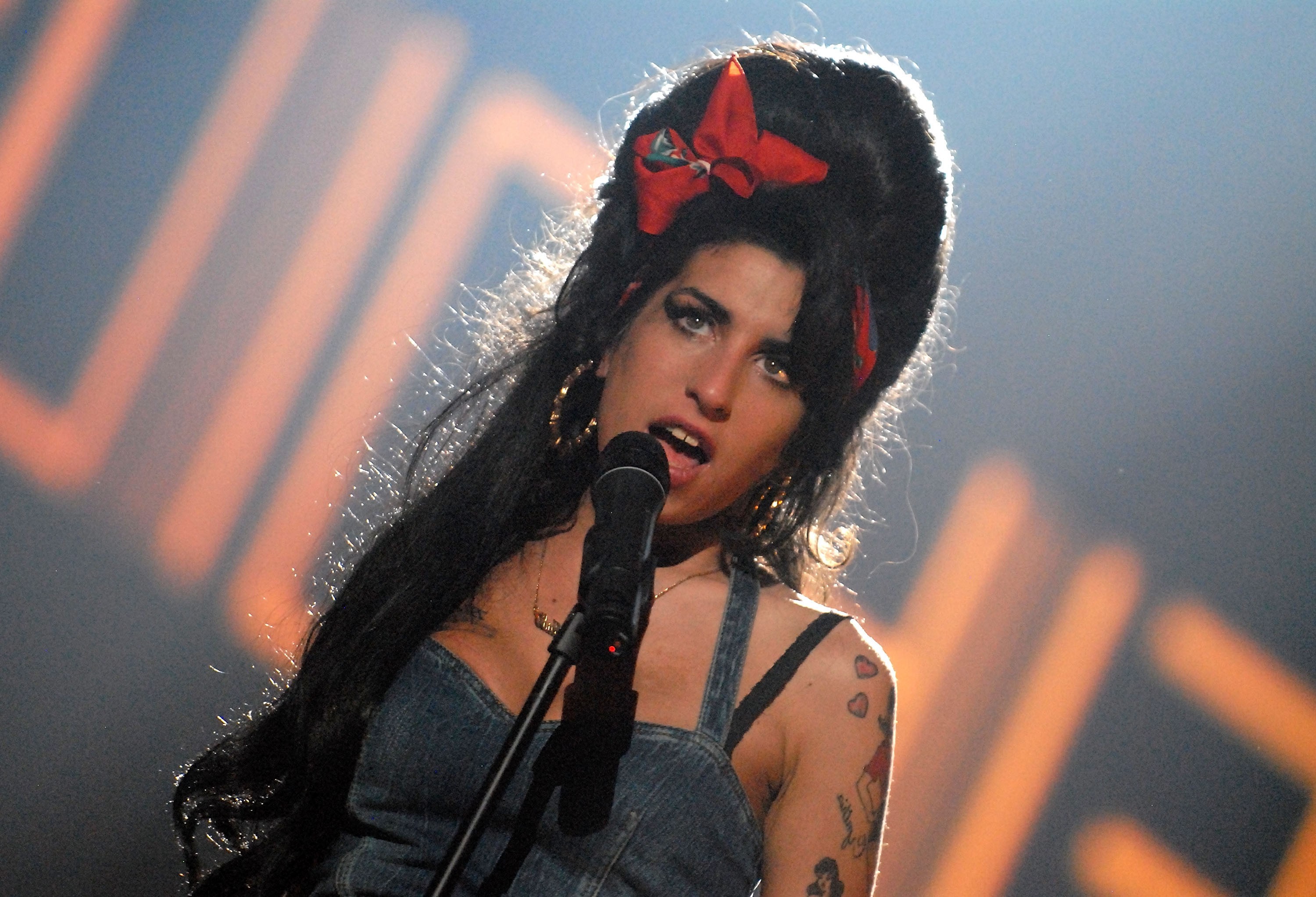 Amy Winehouse Wallpapers