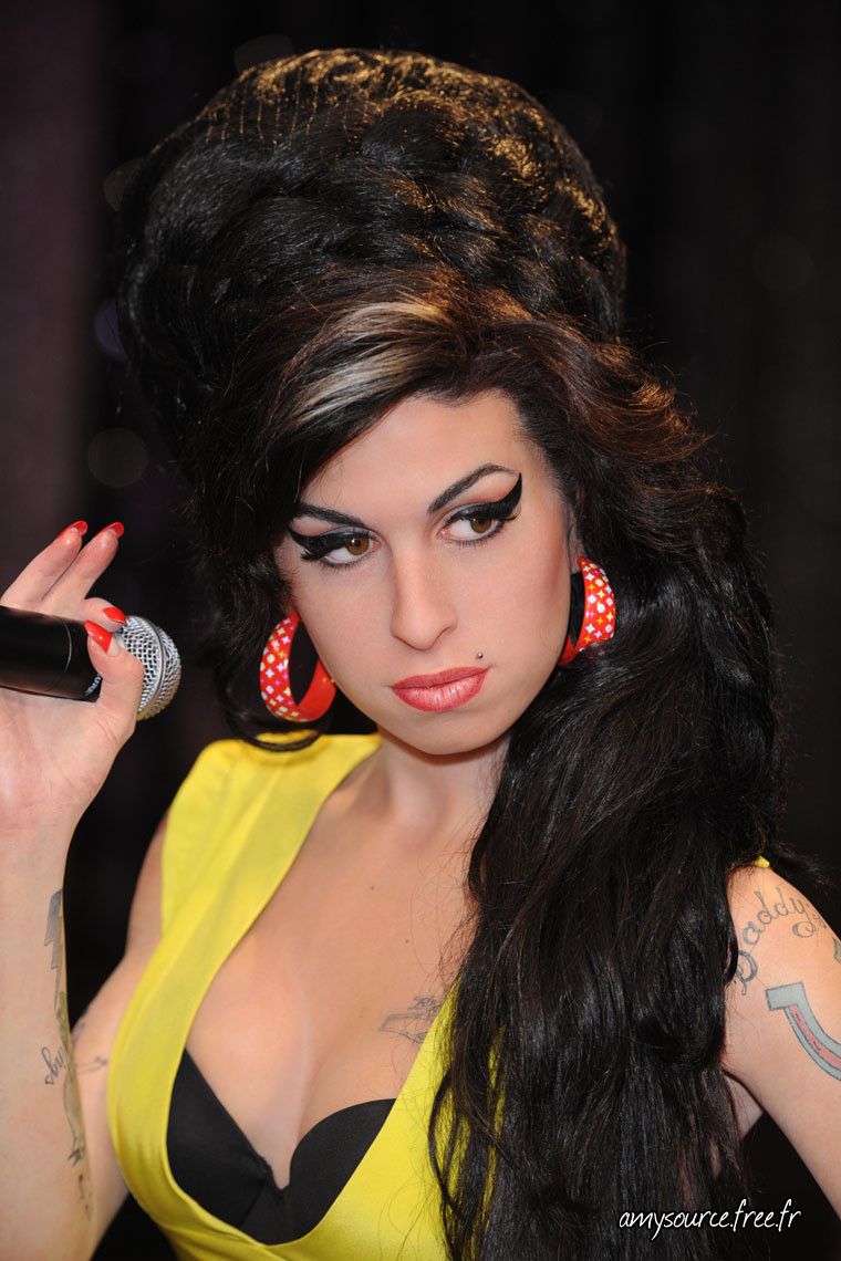 Amy Winehouse Wallpapers