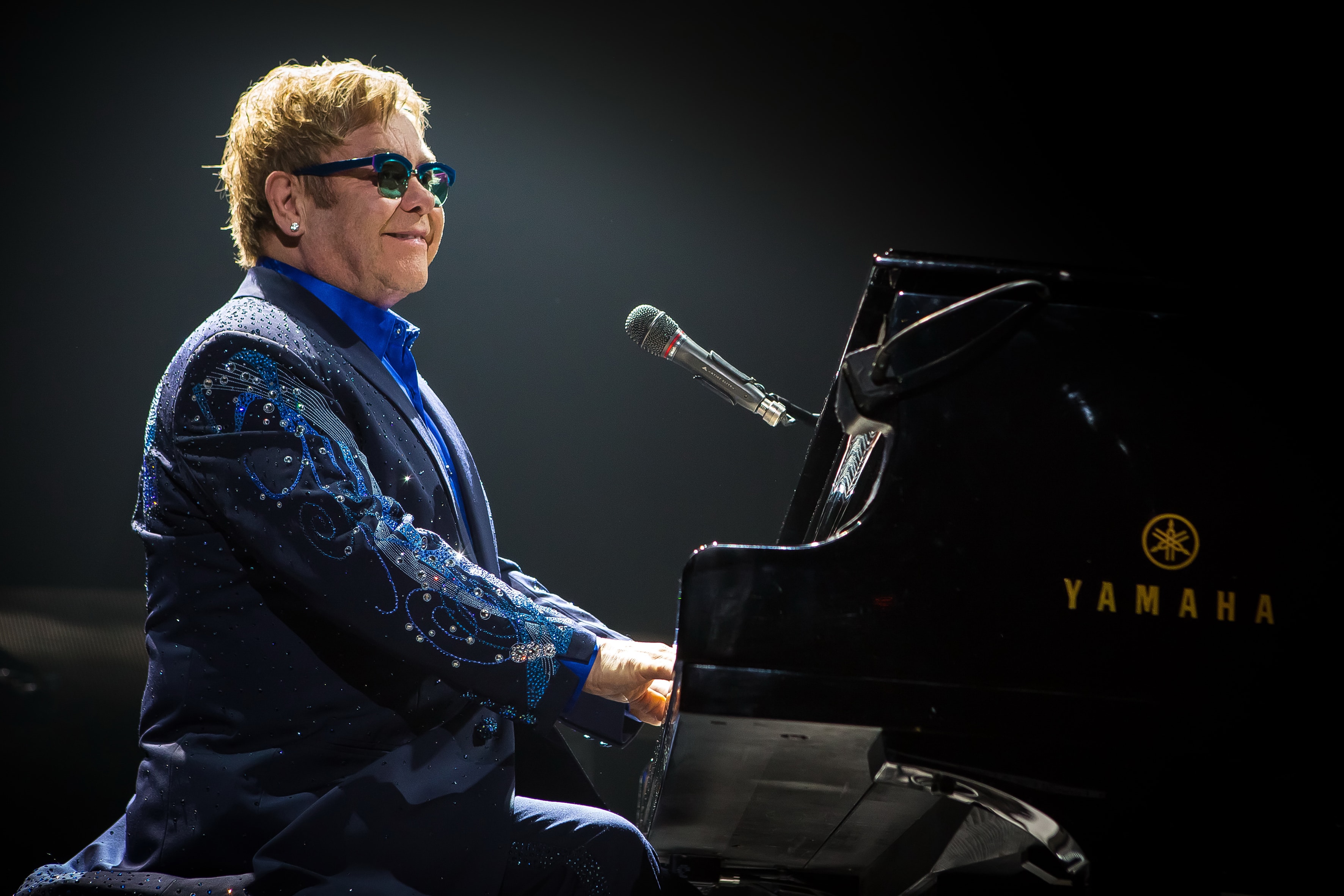 Elton John Wallpapers