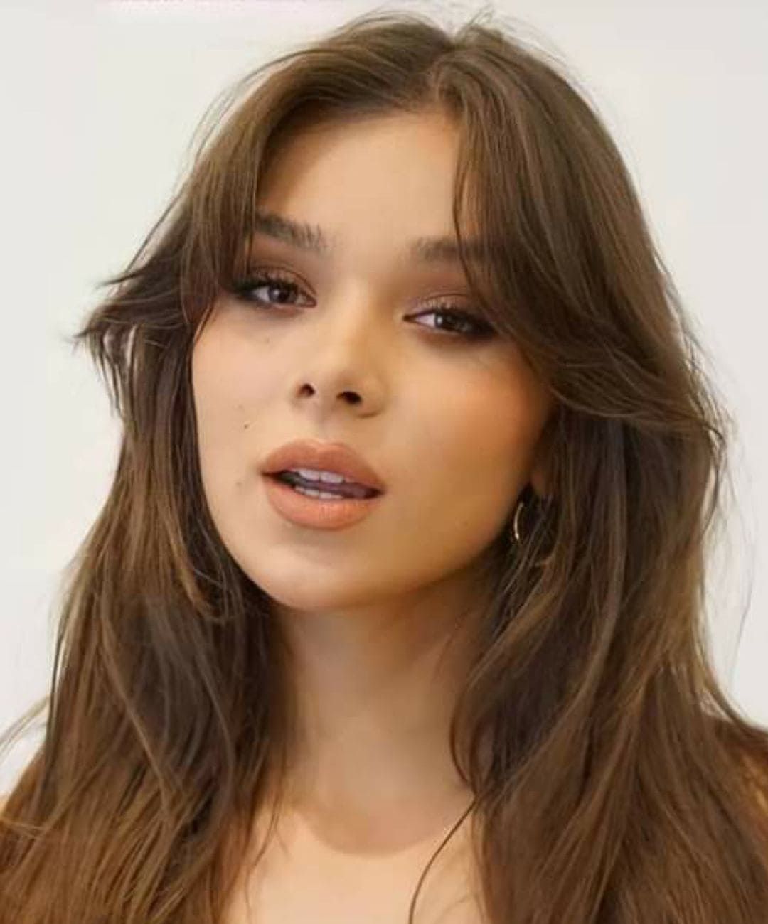 Hailee Steinfeld Wallpapers