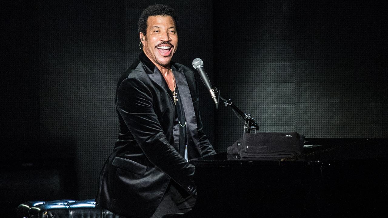 Lionel Richie Wallpapers