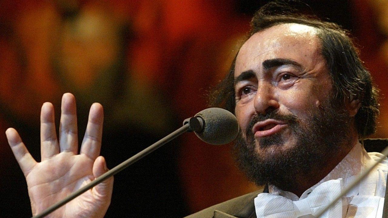 Luciano Pavarotti Wallpapers