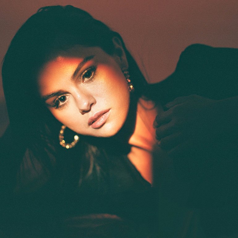 Selena Gomez Wallpapers