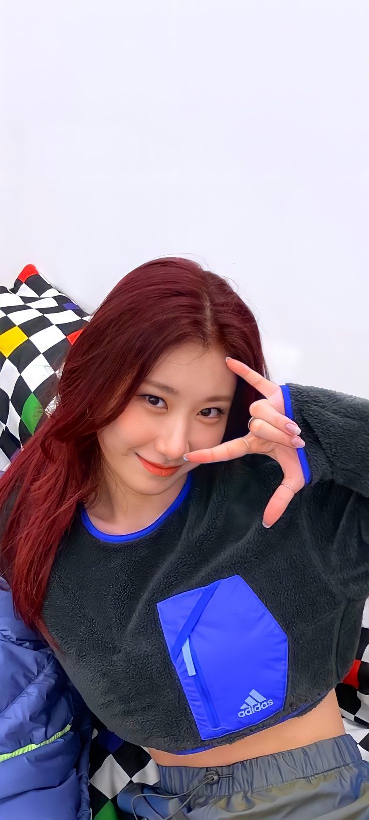 Itzy Chaeryeong Wallpapers