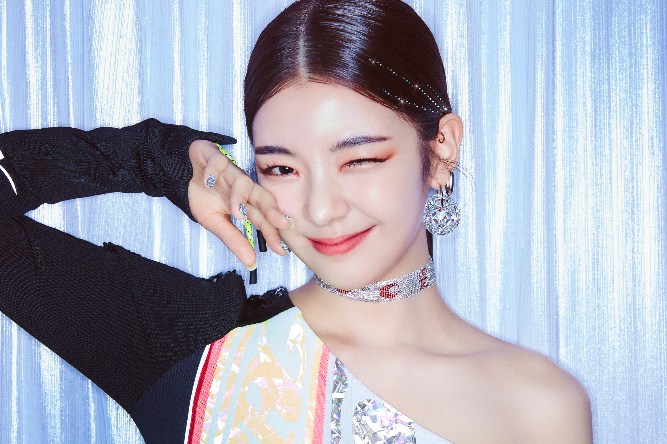 Itzy K-Pop All Members Wallpapers