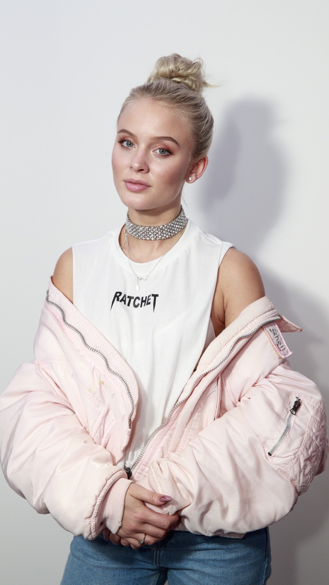 Zara Larsson Wallpapers