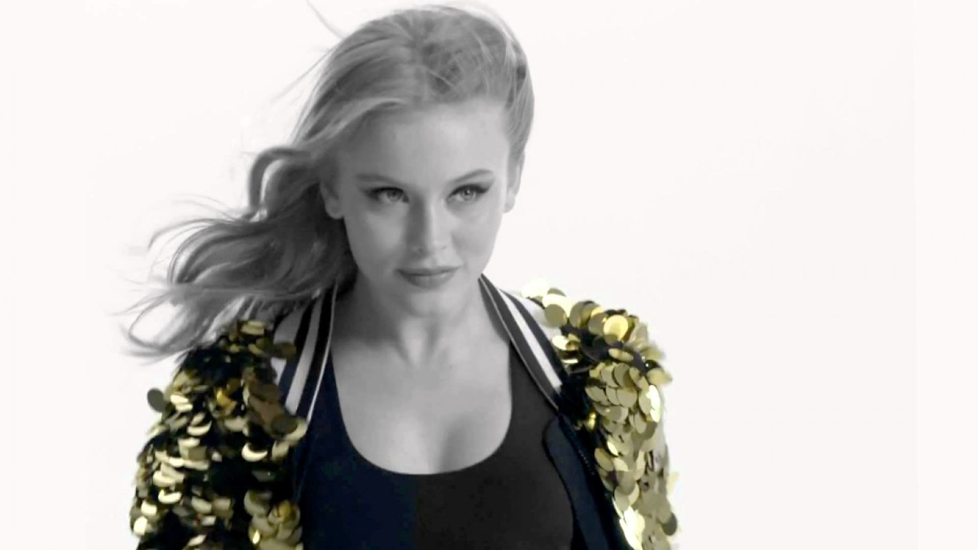 Zara Larsson Wallpapers