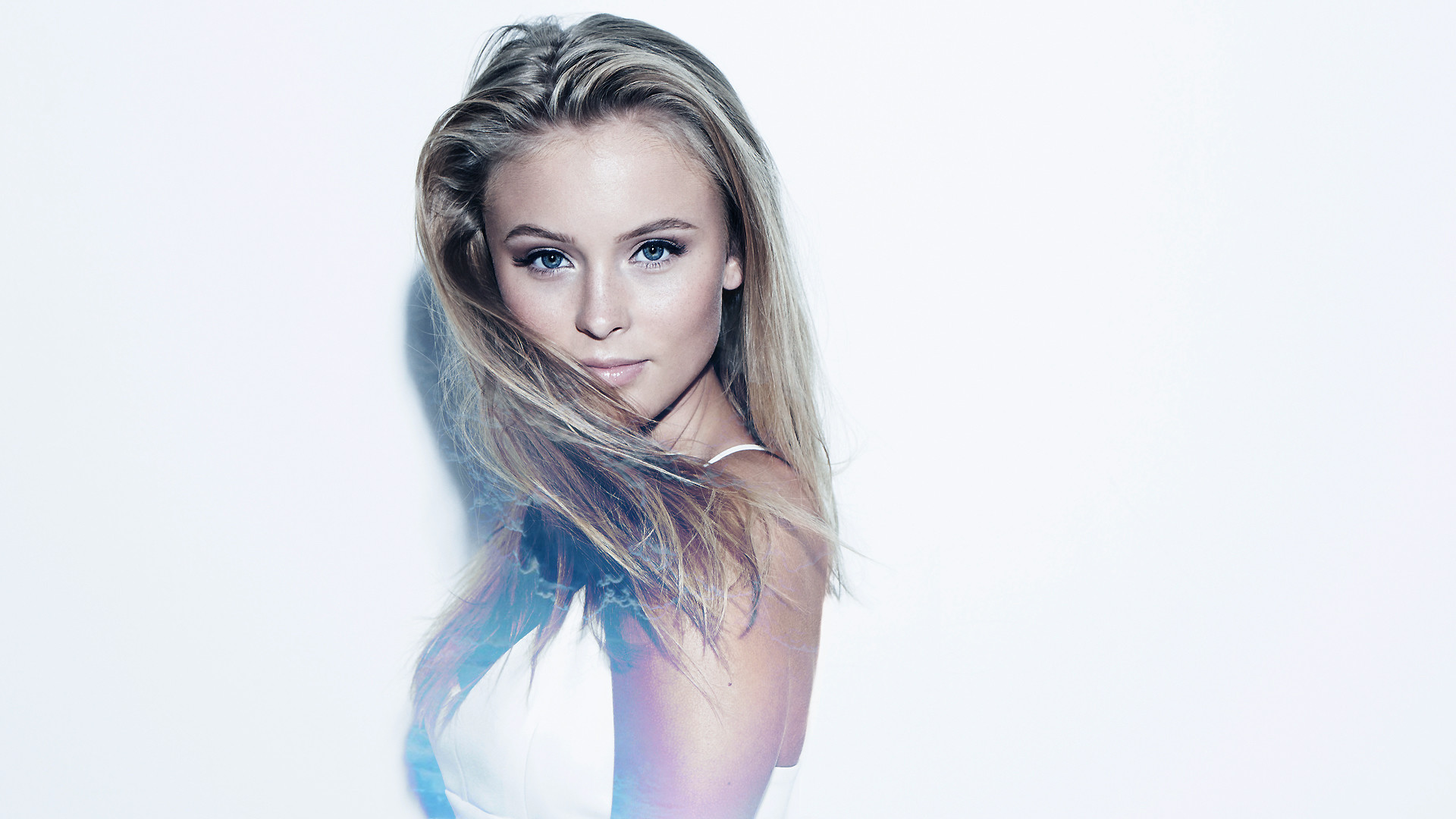 Zara Larsson Wallpapers