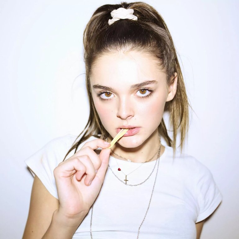 Charlotte Lawrence 2018 Wallpapers