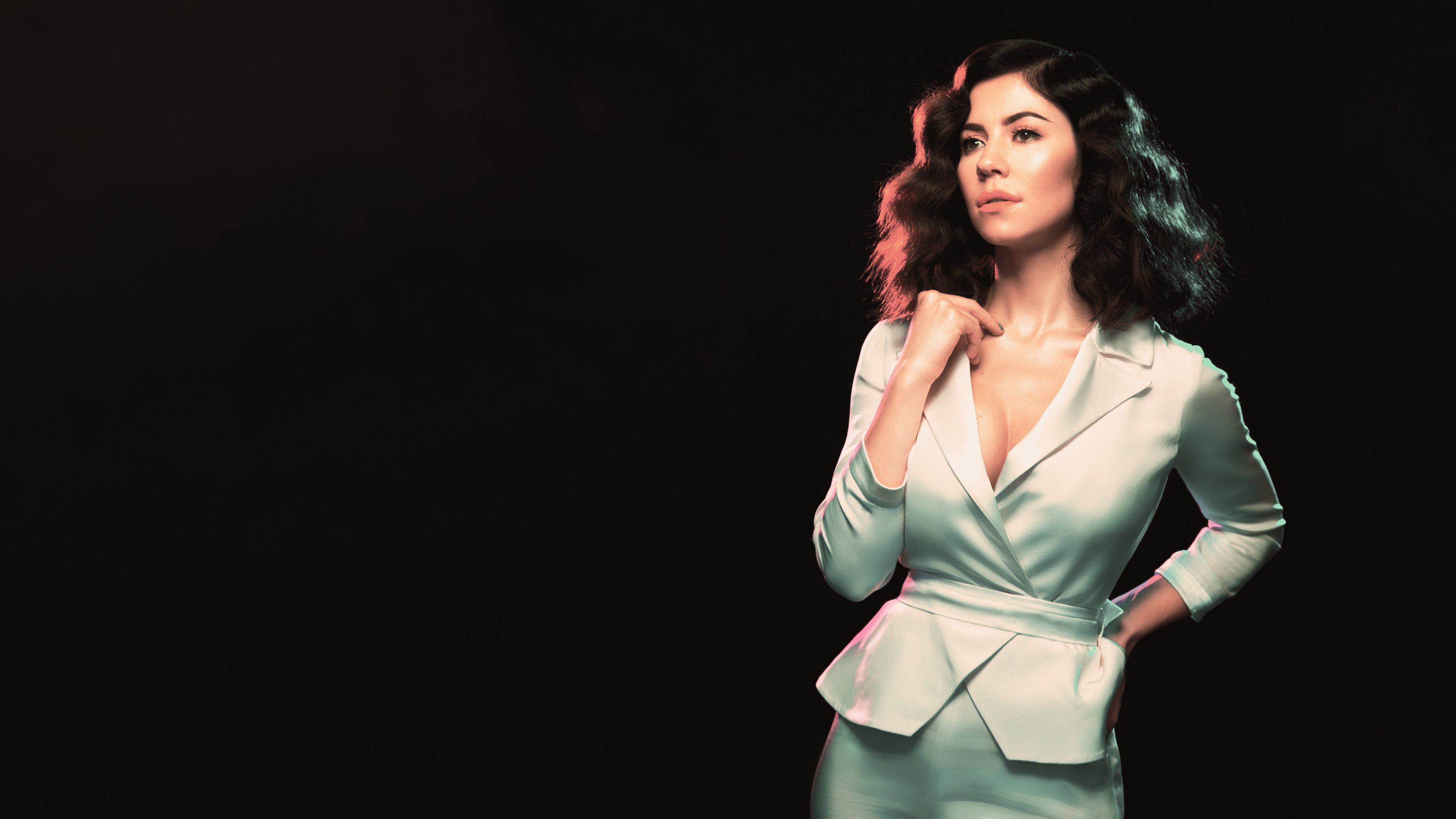 Marina And The Diamonds Wallpapers