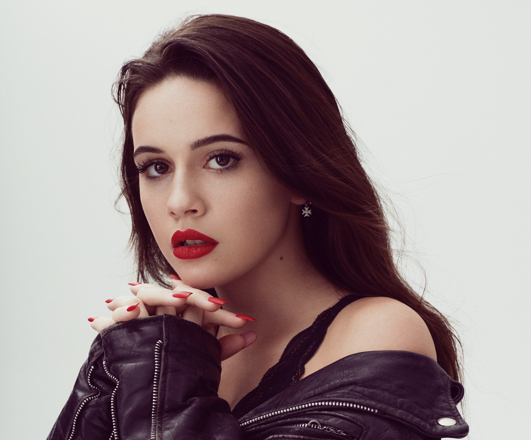 Bea Miller In Black Wallpapers