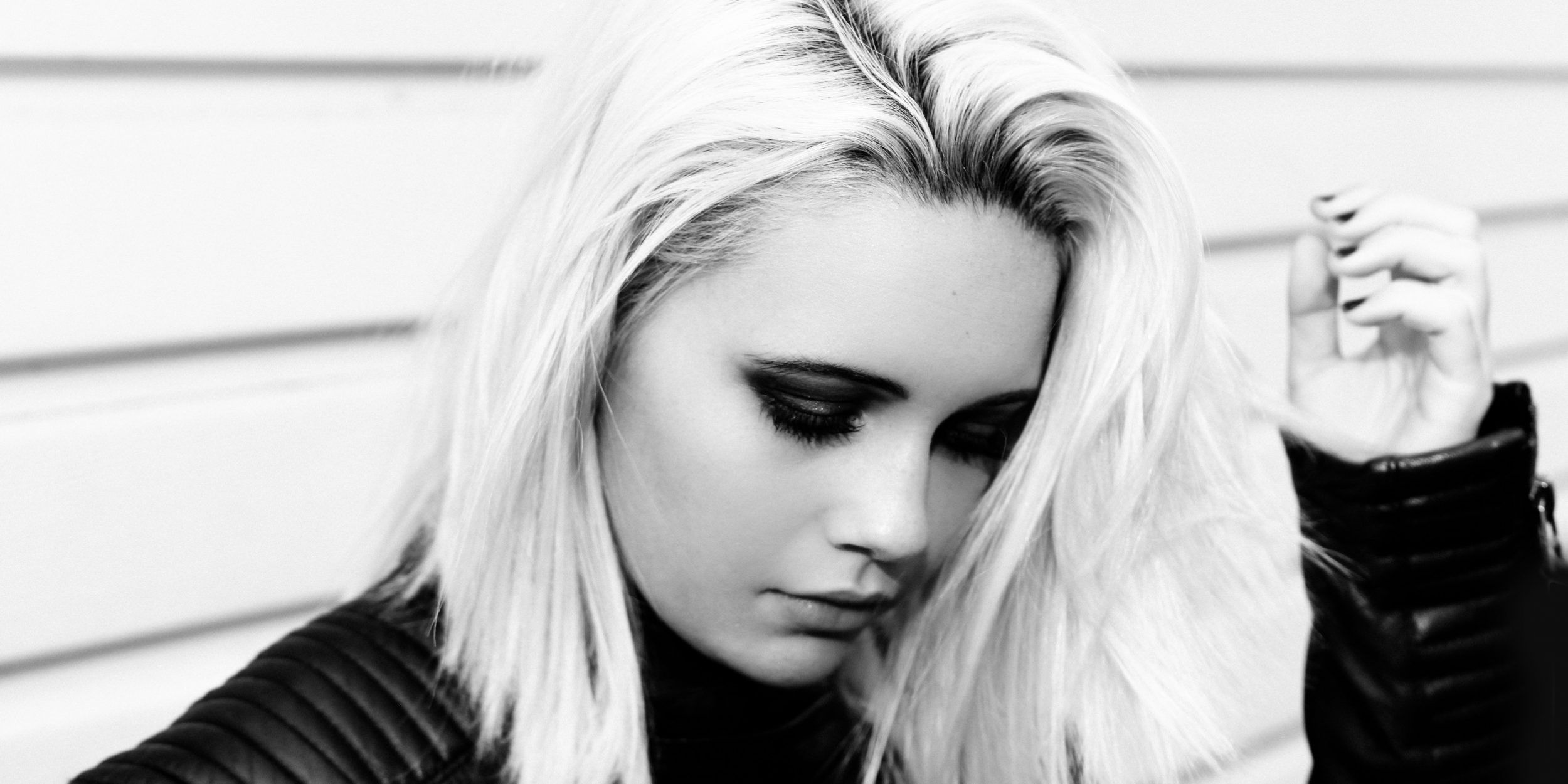 Bea Miller In Black Wallpapers