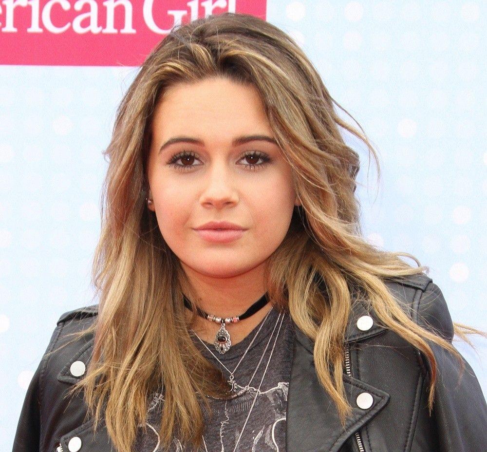 Bea Miller Wallpapers