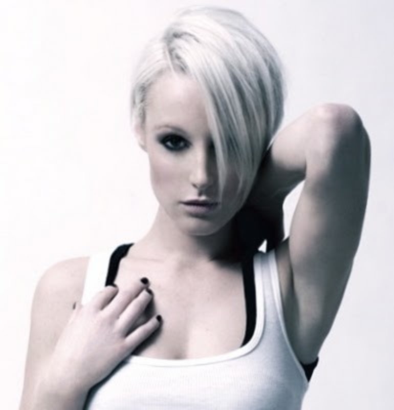 Emma Hewitt Wallpapers