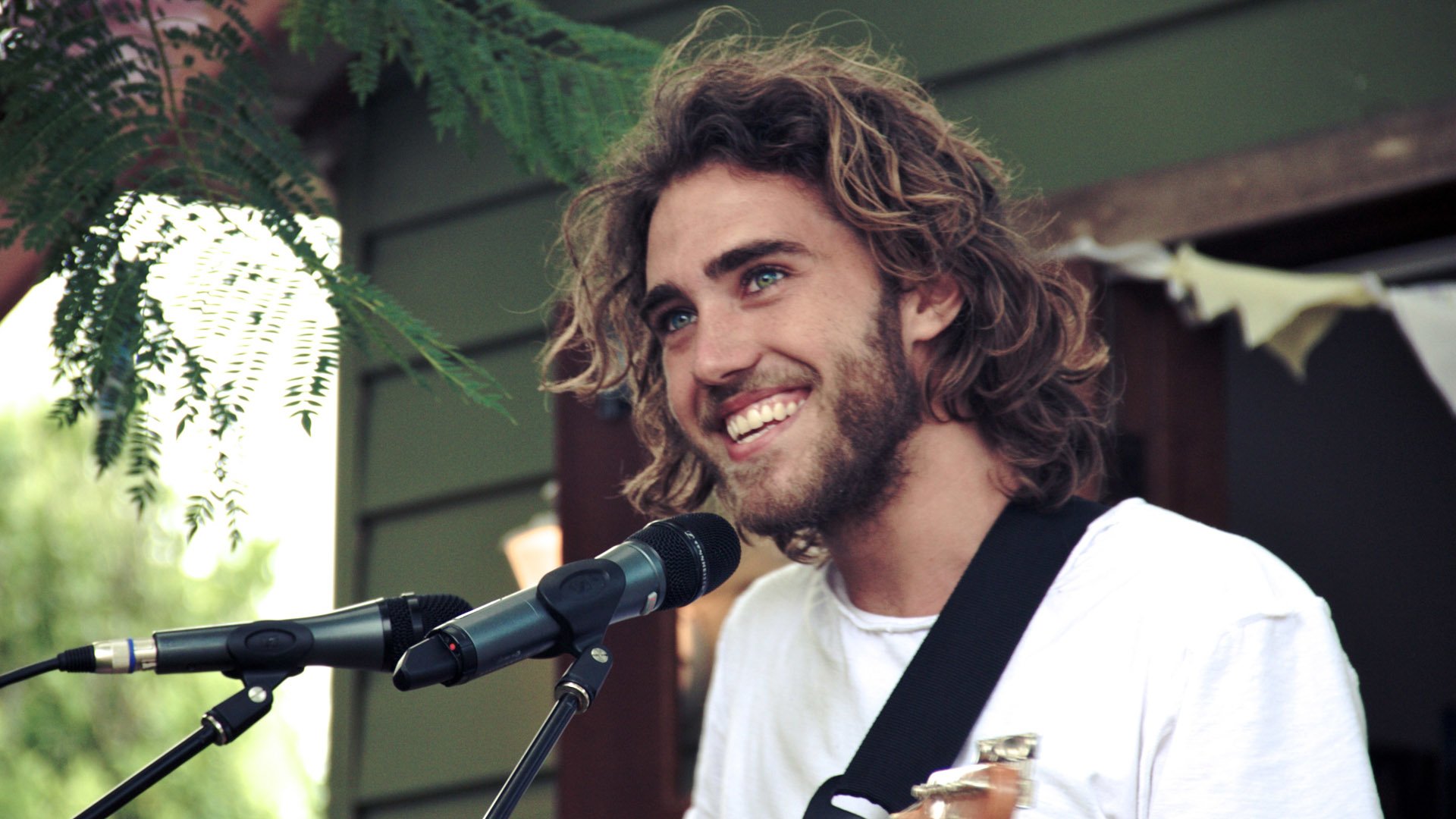 Matt Corby Wallpapers