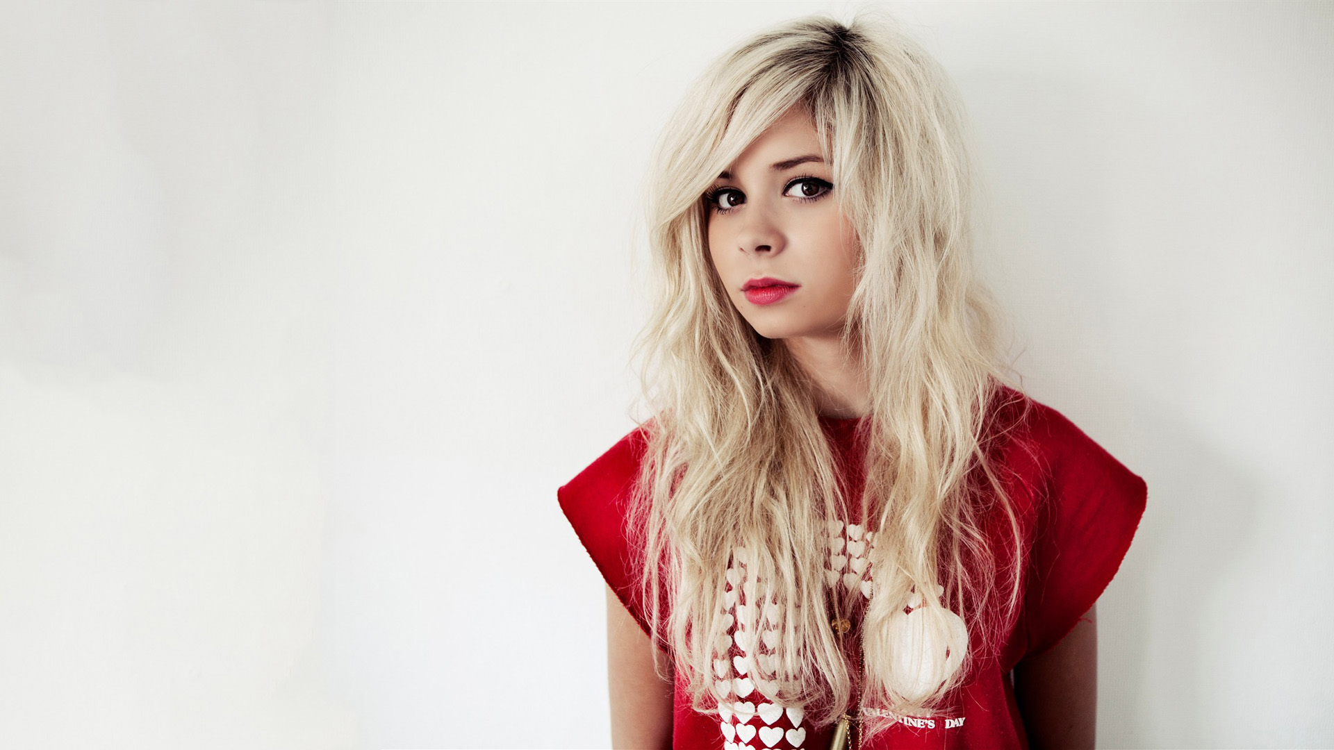 Nina Nesbitt Wallpapers