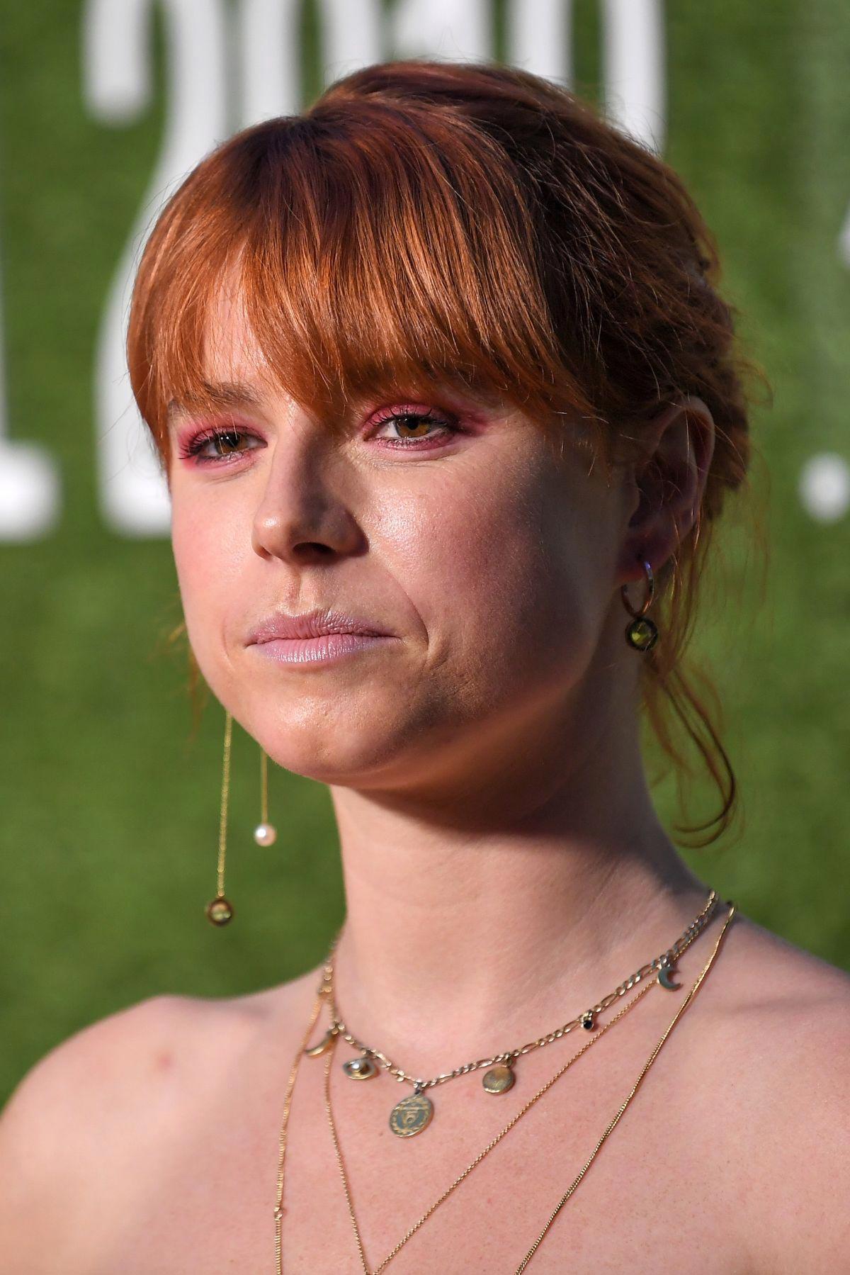 Jessie Buckley Wallpapers