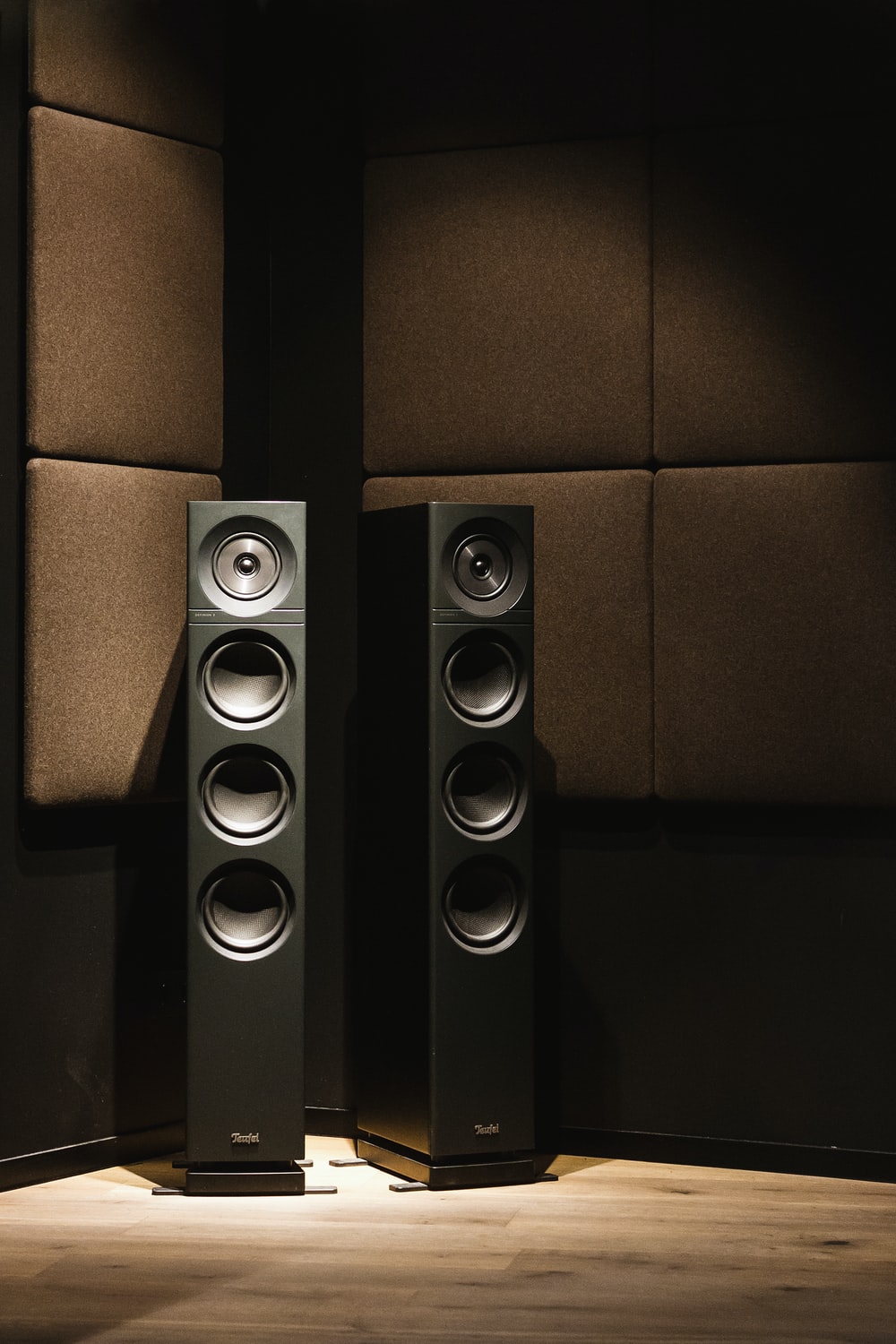 Loudspeaker Wallpapers