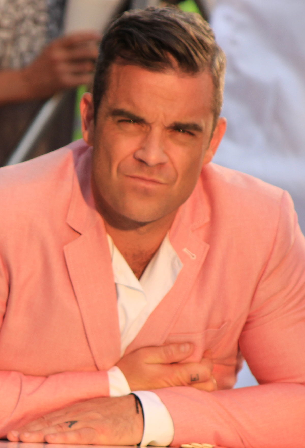 Robbie Williams Wallpapers