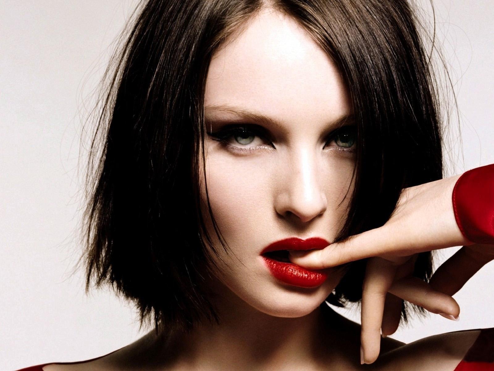 Sophie Ellis-Bextor Wallpapers