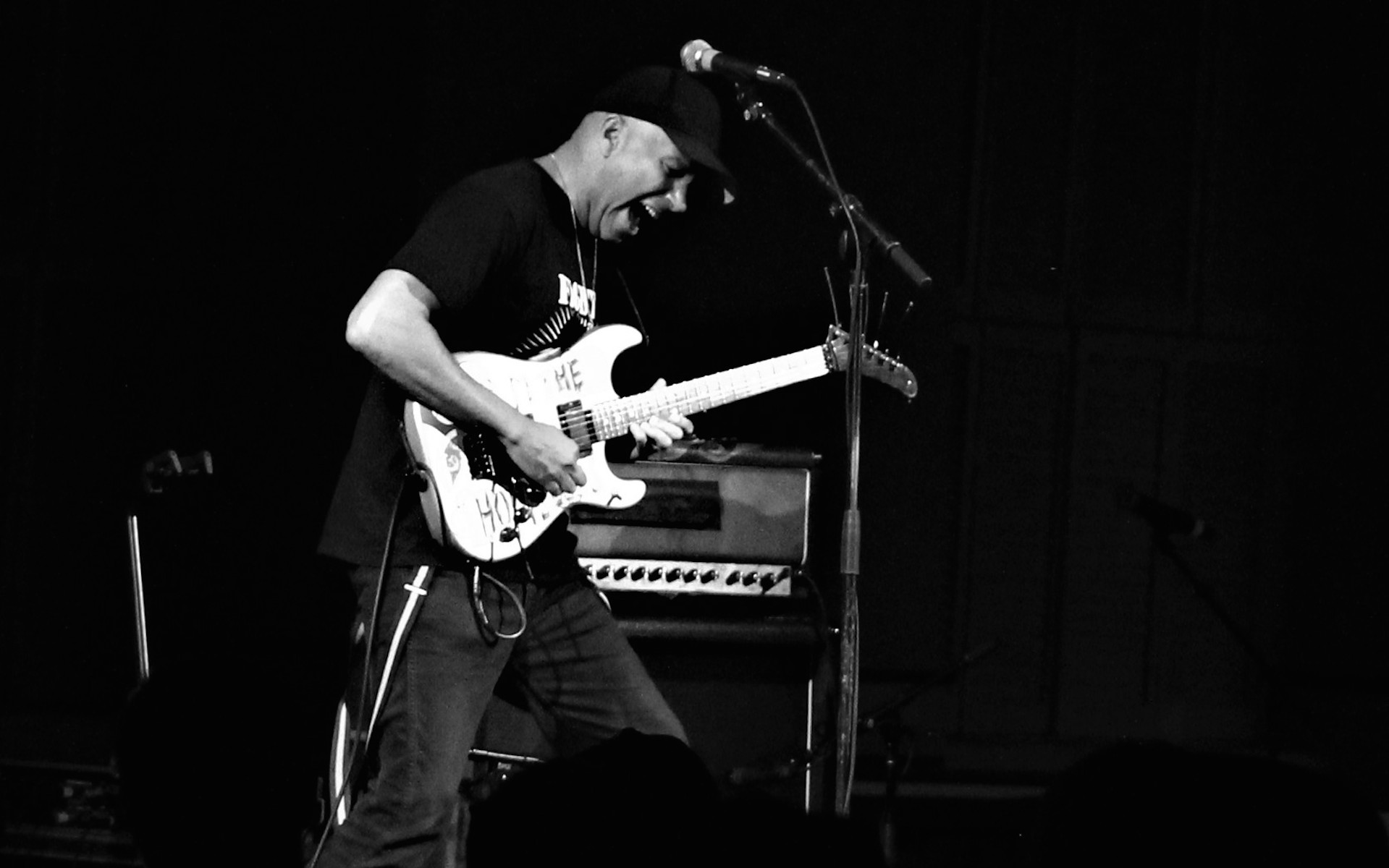 Tom Morello Wallpapers