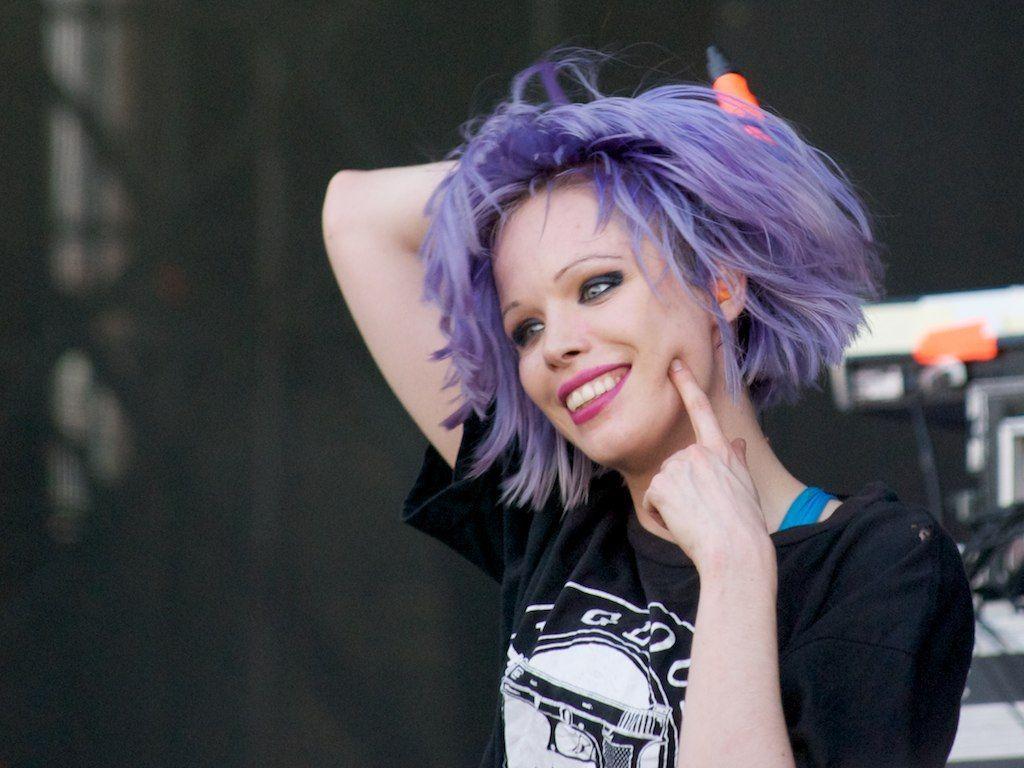 Alice Glass Wallpapers