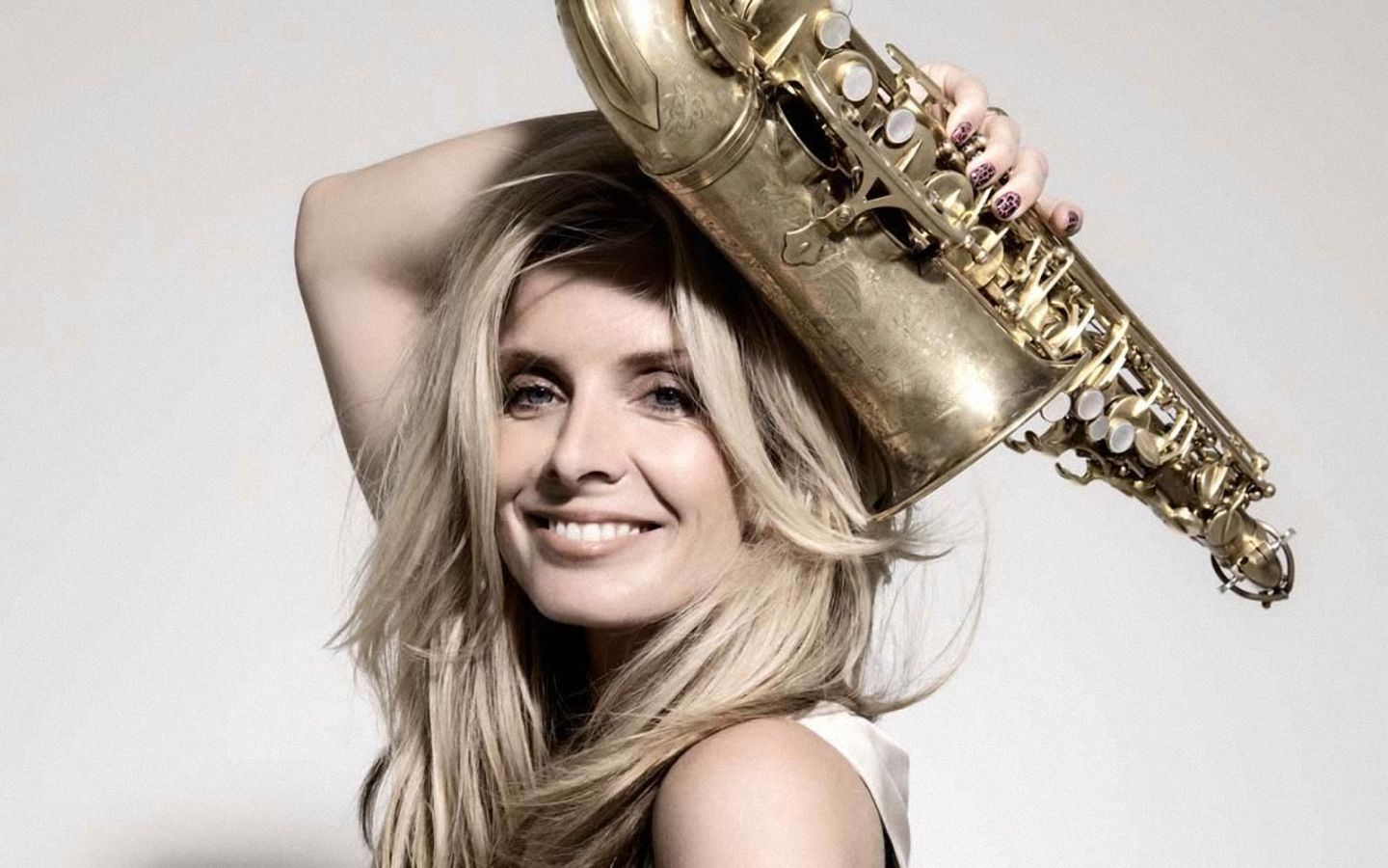 Candy Dulfer Wallpapers