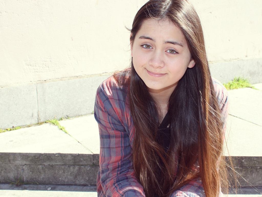 Jasmine Thompson Wallpapers