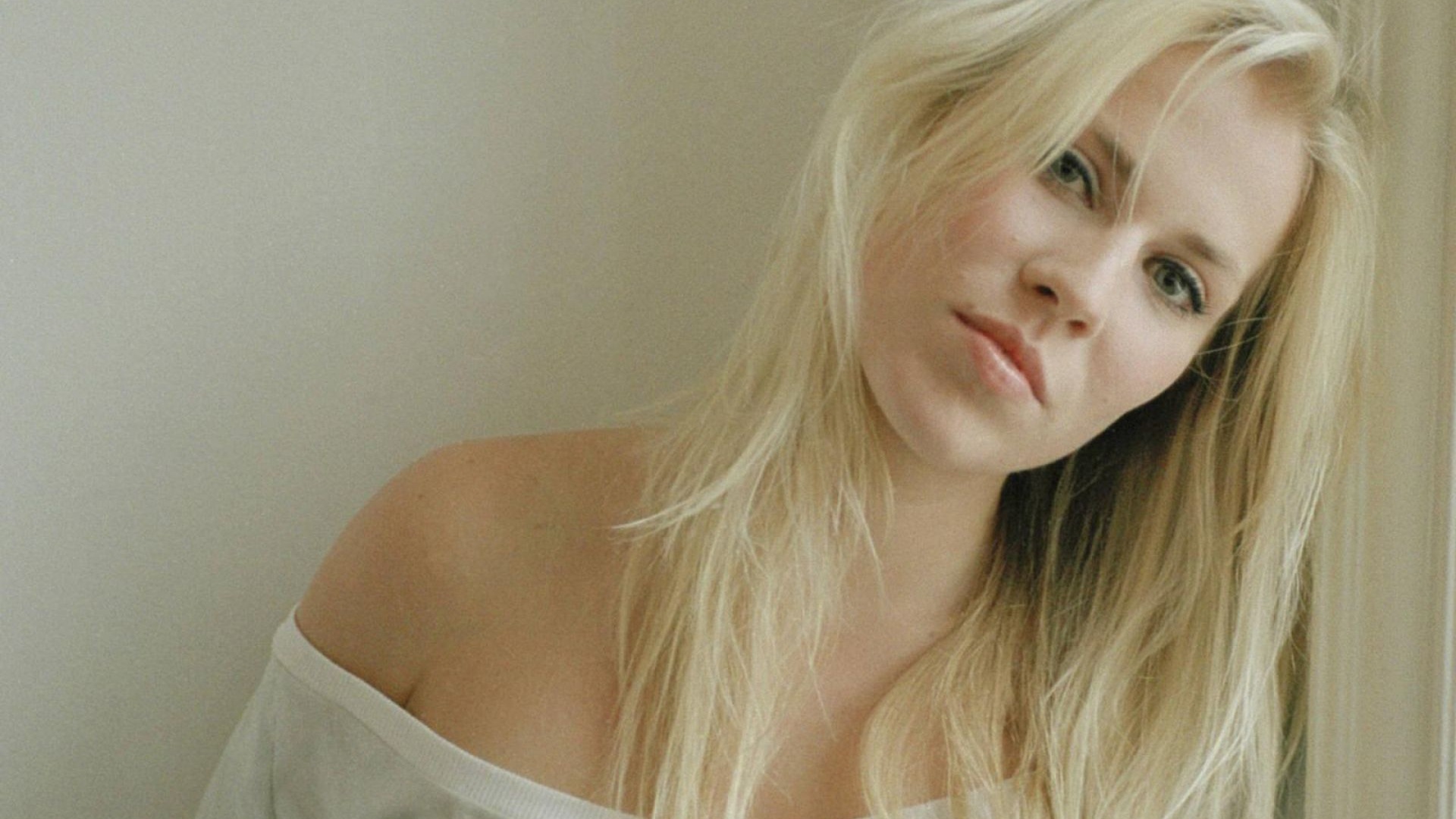 Natasha Bedingfield Wallpapers