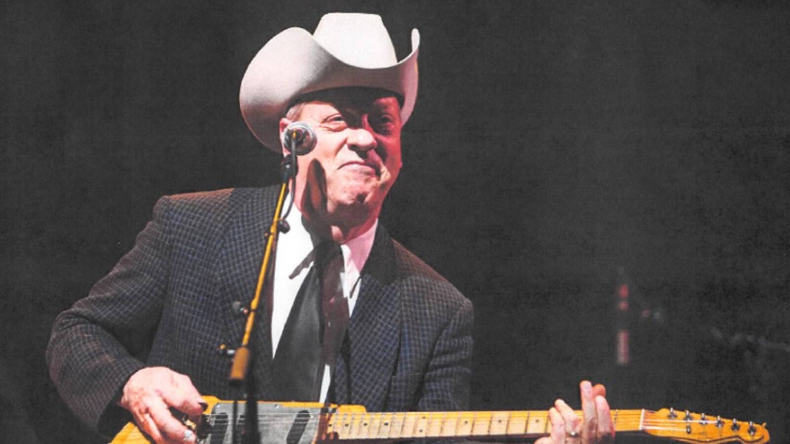 Junior Brown Wallpapers