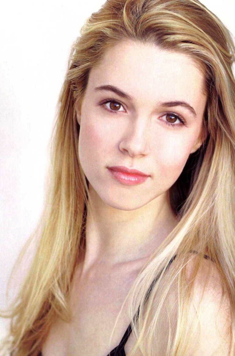 Alona Tal Wallpapers