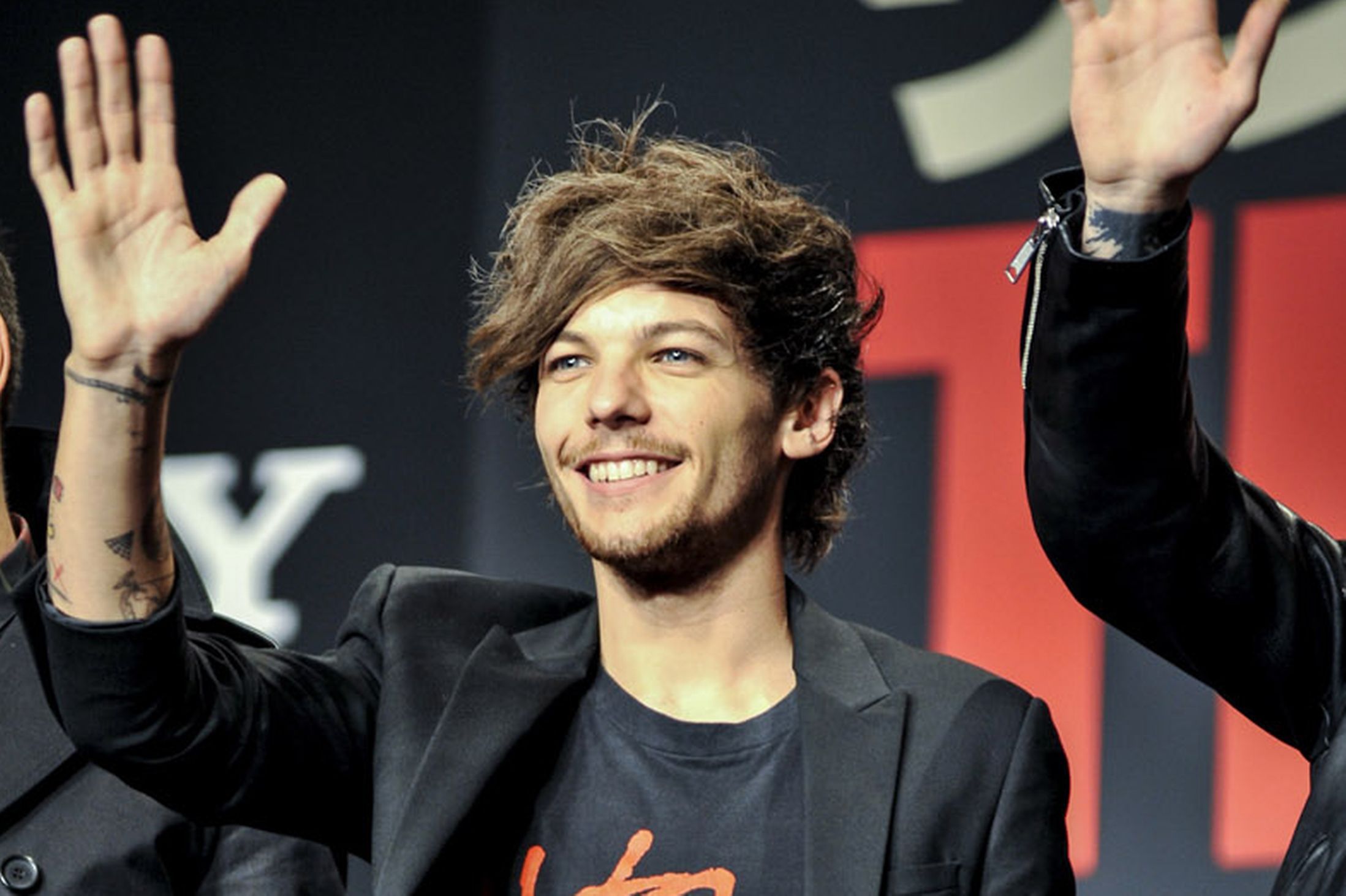 Louis Tomlinson Wallpapers