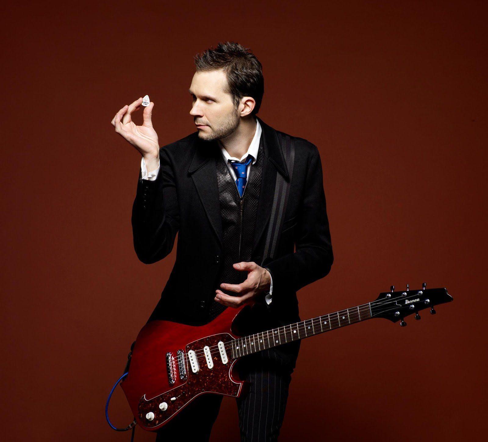 Paul Gilbert Wallpapers