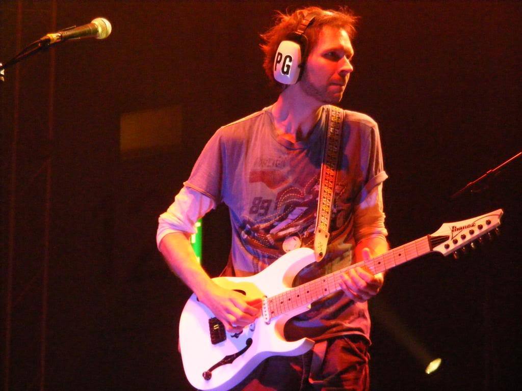 Paul Gilbert Wallpapers