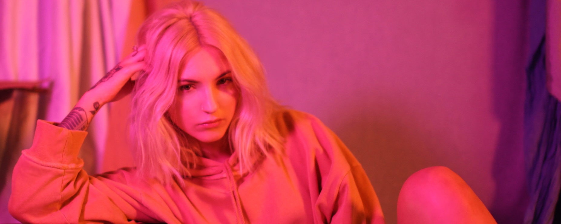 Julia Michaels Wallpapers