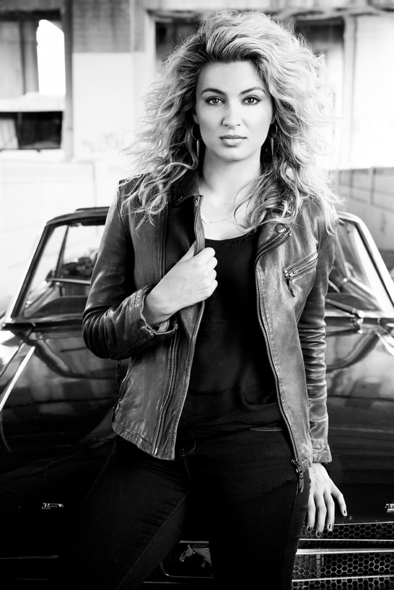 Tori Kelly Wallpapers