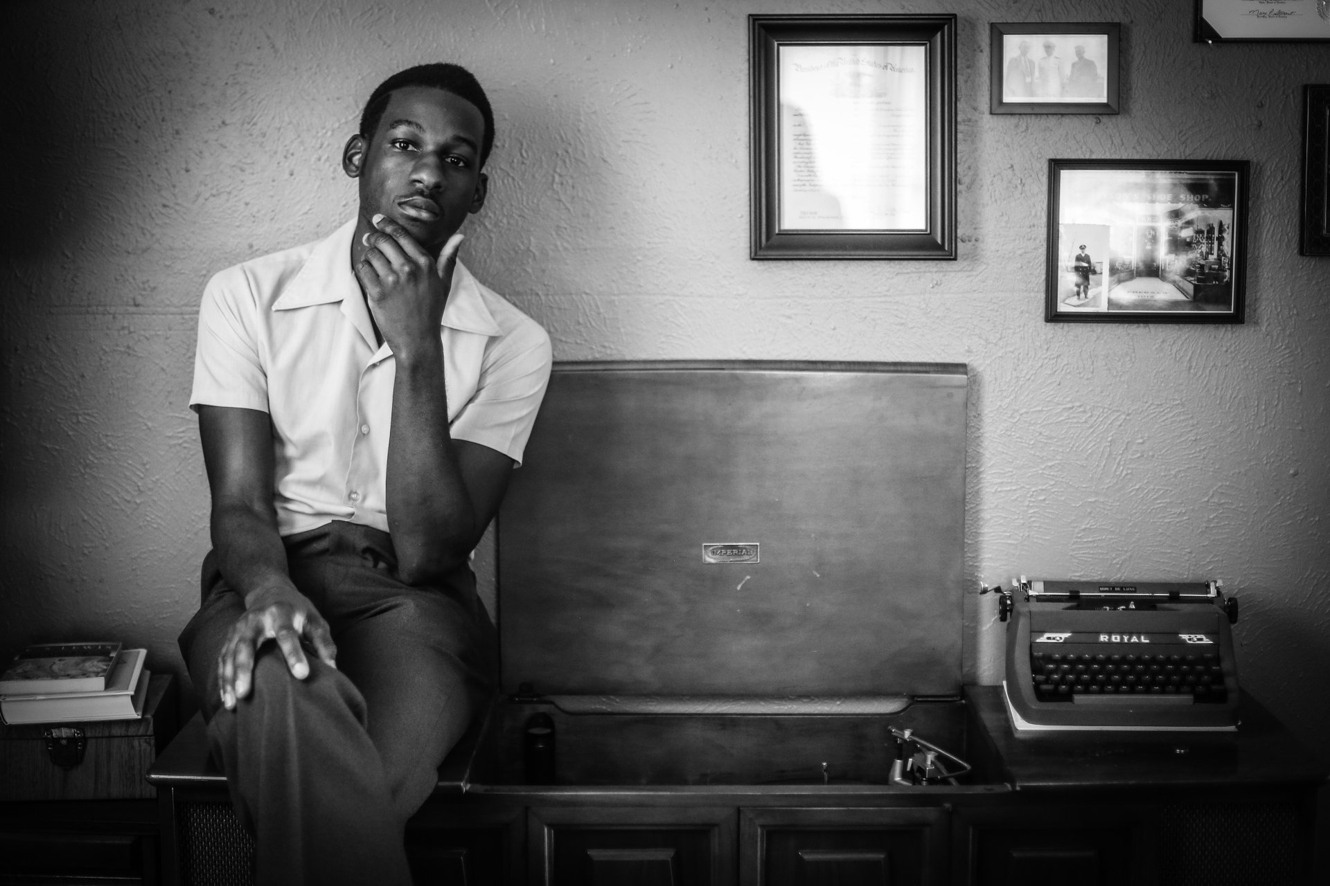 Leon Bridges Wallpapers